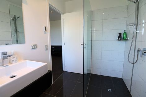 Photo of property in 92 Douglas Street, Highfield, Timaru, 7910