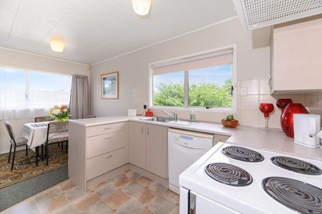 Photo of property in 106 Borich Road, Sunnyvale, Auckland, 0612