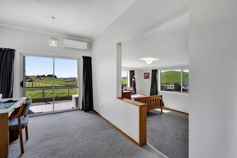 Photo of property in 54 Lepper Road, Inglewood, 4386