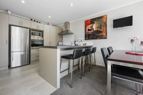 Photo of property in 28 Edgeview Crescent, Fitzroy, Hamilton, 3206