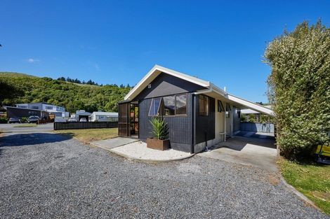 Photo of property in 37a Kotare Place, South Bay, Kaikoura, 7300