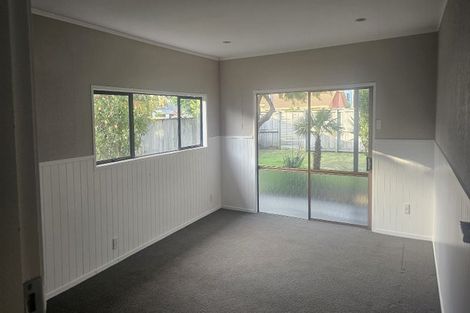 Photo of property in 43 Ngatai Road, Otumoetai, Tauranga, 3110