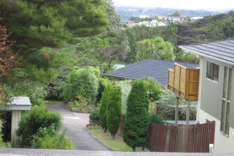 Photo of property in 15 Island Bay Road, Beach Haven, Auckland, 0626