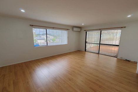 Photo of property in 74 Caribbean Drive, Unsworth Heights, Auckland, 0632