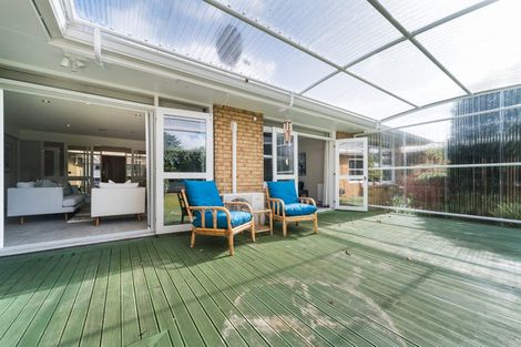 Photo of property in 65 Wikiriwhi Crescent, Awapuni, Palmerston North, 4412