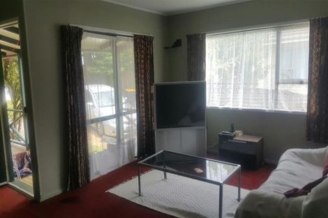 Photo of property in 14 Mile Place, Henderson, Auckland, 0612