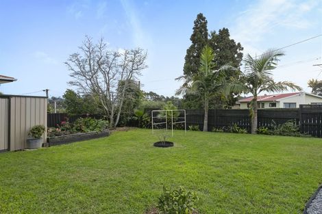 Photo of property in 1/2 Hughes Terrace, Te Atatu Peninsula, Auckland, 0610