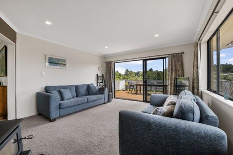 Photo of property in 203 Heta Road, Merrilands, New Plymouth, 4312