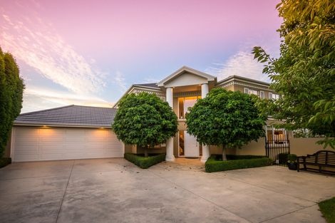 Photo of property in 6 Leabridge Mews, Harewood, Christchurch, 8051