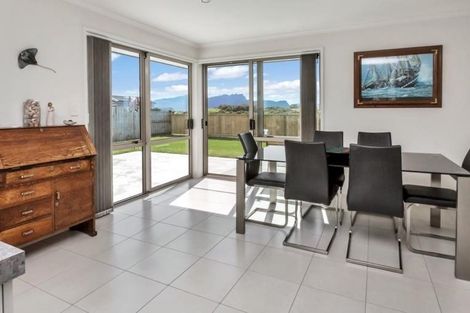 Photo of property in 21 Wai Place, One Tree Point, 0118