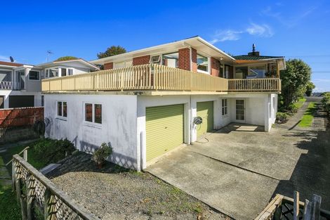 Photo of property in 135 Coronation Road, Hillcrest, Auckland, 0627