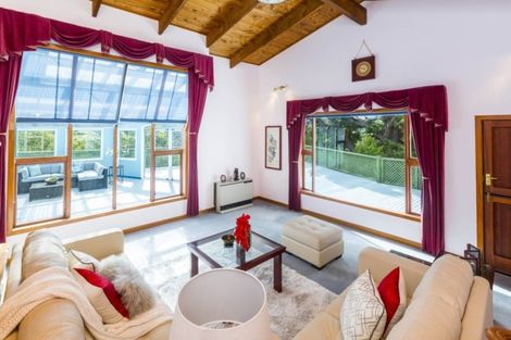 Photo of property in 27 Seymour Grove, Kingsley Heights, Upper Hutt, 5018