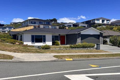 Photo of property in 44 Margaret Shields Avenue, Aotea, Porirua, 5024