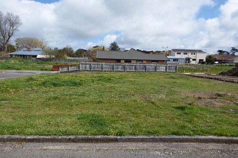 Photo of property in 8g Blennerville Close, Marton, 4710