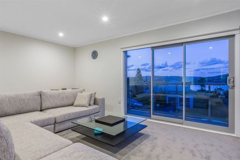 Photo of property in 35 Leeward Drive, Whitby, Porirua, 5024