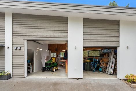 Photo of property in 44 Warman Road, Okura, Albany, 0792