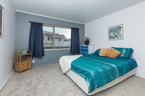 Photo of property in 18 Watts Street, Waipawa, 4210