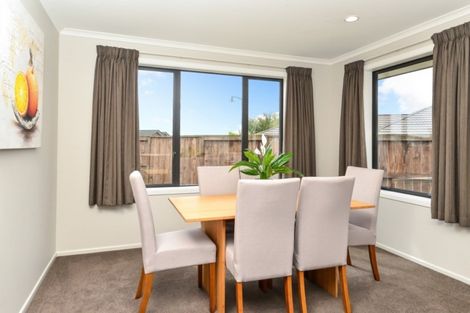 Photo of property in 15 Cole Thomas Place, Huntington, Hamilton, 3210