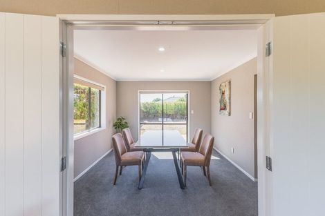 Photo of property in 70 Farringdon Avenue, Rototuna North, Hamilton, 3210