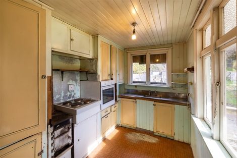 Photo of property in 23 Port Hills Road, Heathcote Valley, Christchurch, 8022