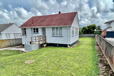 Photo of property in 97 Hillsborough Road, Hillsborough, Auckland, 1042