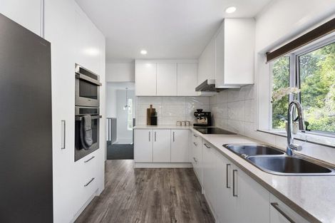 Photo of property in 30 Glencourt Place, Glenfield, Auckland, 0629