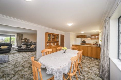 Photo of property in 18 Hanmer Place, Highbury, Palmerston North, 4412