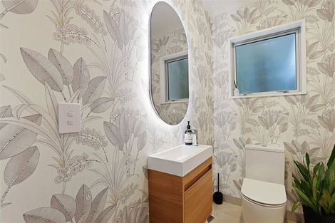 Photo of property in 43 Oakgrove Drive, Rangiora, 7400