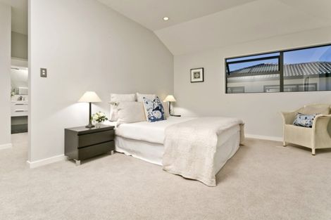 Photo of property in 2a Brook Street, Milford, Auckland, 0620