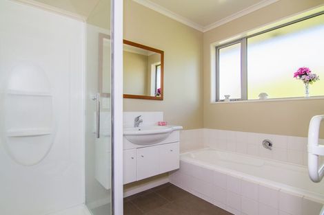 Photo of property in 37a Douglas Road, Amberley, 7410