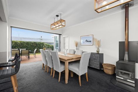 Photo of property in 100 Frimley Avenue, Frimley, Hastings, 4120