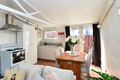 Photo of property in 217 Fox Street, Hamilton East, Hamilton, 3216