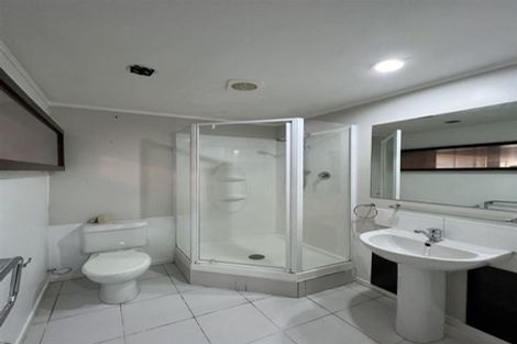 Photo of property in 35 Widmore Drive, Massey, Auckland, 0614