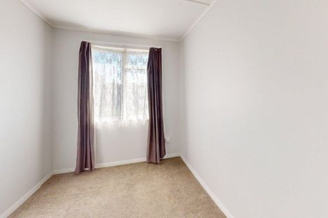 Photo of property in 33 Holland Crescent, Bulls, 4818