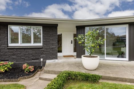 Photo of property in 42 Iona Road, Havelock North, 4130