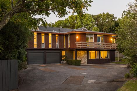 Photo of property in 14 Kensington Mews, Hokowhitu, Palmerston North, 4410