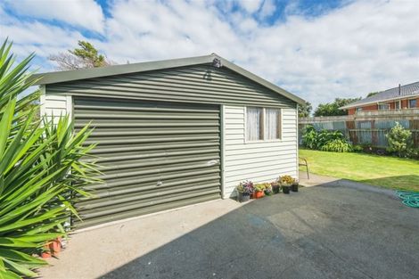 Photo of property in 143 Cornfoot Street, Castlecliff, Whanganui, 4501