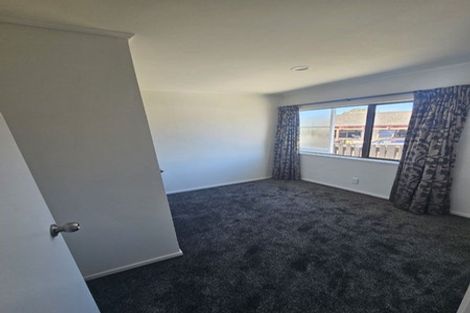 Photo of property in 16 Limond Street, Randwick Park, Auckland, 2105