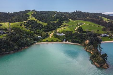 Photo of property in 118 Cowes Bay Road, Waiheke Island, 1971