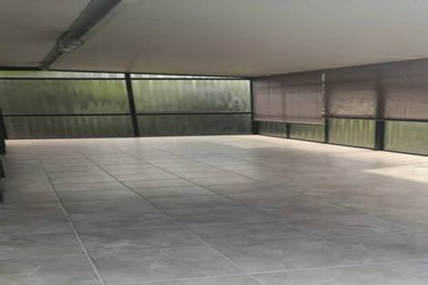 Photo of property in 34a Mark Edward Drive, Half Moon Bay, Auckland, 2012