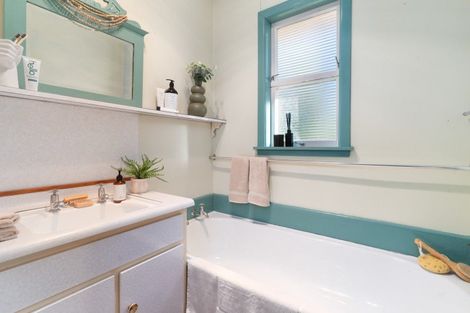 Photo of property in 154 Kent Street, Carterton, 5713