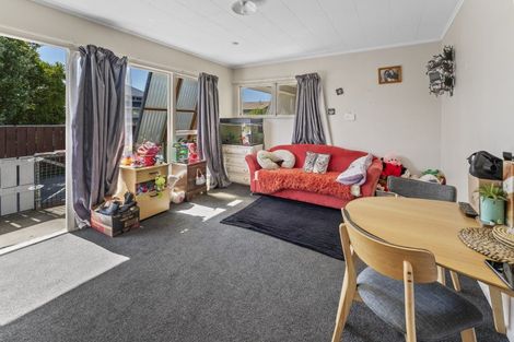 Photo of property in 2/23 Kipling Crescent, Stoke, Nelson, 7011