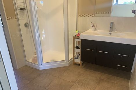 Photo of property in 15 Waiora Place, Pyes Pa, Tauranga, 3112