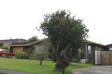 Photo of property in 8 Tatyana Place, Massey, Auckland, 0614