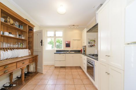 Photo of property in 8 Annandale Avenue, Takaro, Palmerston North, 4410