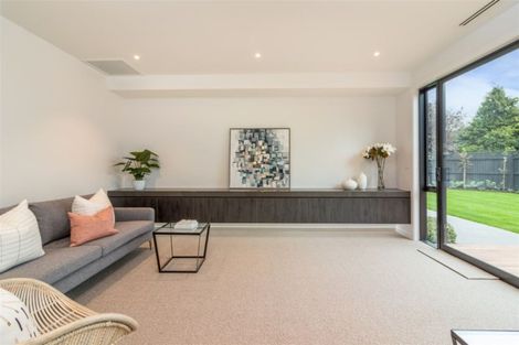 Photo of property in 43 Chepstow Avenue, Fendalton, Christchurch, 8052