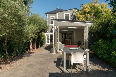 Photo of property in 200 Tinakori Road, Thorndon, Wellington, 6011