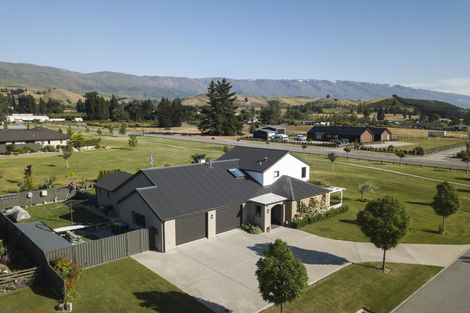 Photo of property in 1 Ash Lane, Cromwell, 9310