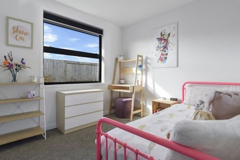 Photo of property in 28 Te Kio Crescent, Papamoa Beach, Papamoa, 3118