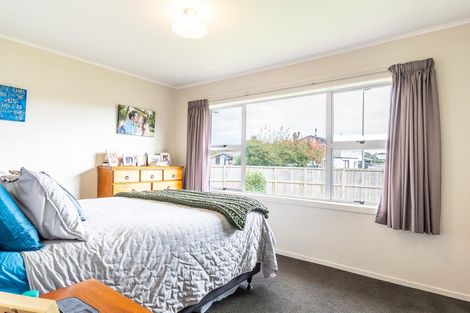 Photo of property in 15 Poaka Avenue, Dinsdale, Hamilton, 3204